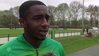 Afgelopen dinsdag oefenden de reserves van fc groningen tegen jong
almere city, ploeg oud-fc aanvaller ivar dinteren. won m...