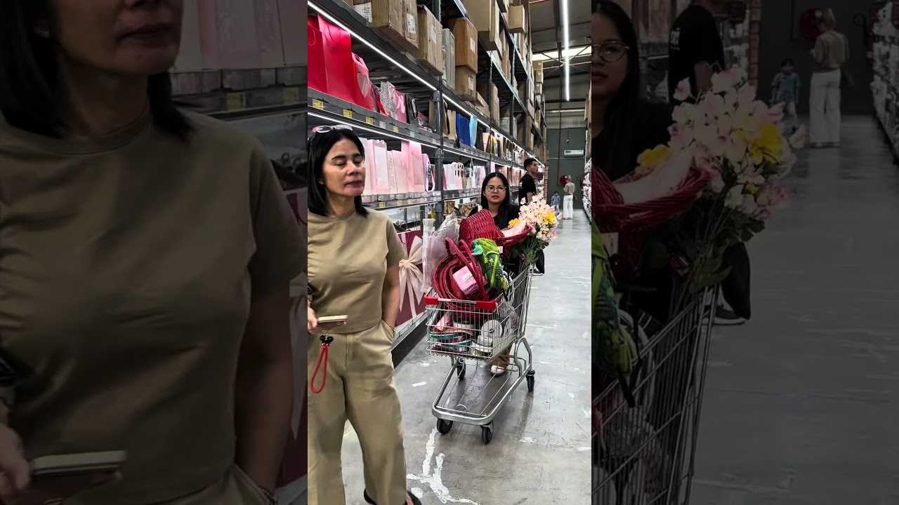 Magical day at gulf flowers❄️ #gulfflowers #dubaiflowers #flowerdecorations #freshflowers