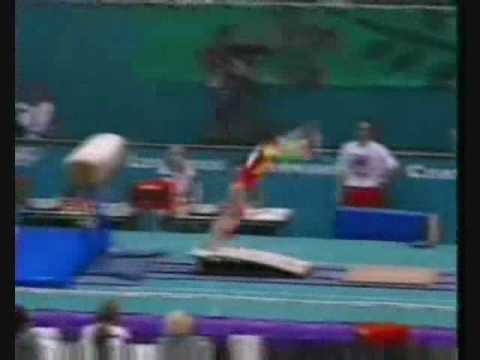 Mo Huilan 1996 Olympics Optionals Vault - YouTube