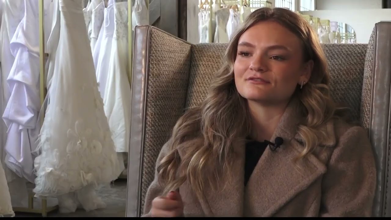 Всё больше невест в Юте берут свадебные платья напрокат вместо того, чтобы покупать их.