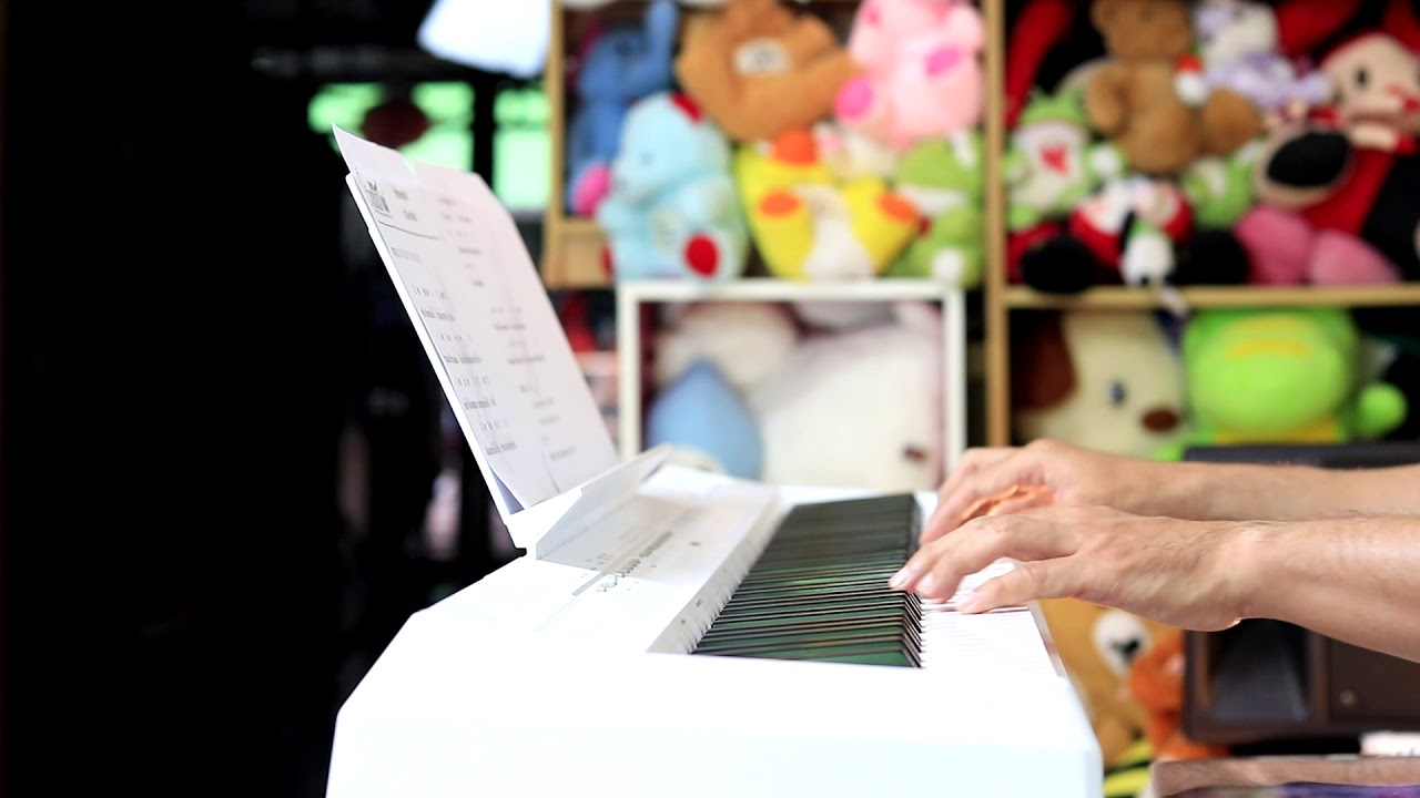 รักข้ามขอบฟ้า - สวลี ผกาพันธุ์ - เปียโนเพราะๆ - เปียโนบรรเลง - Piano Cover by  ธวัชชัย บุญช่วย