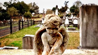 The Most Interesting Graves in Natchez City Cemetery 
