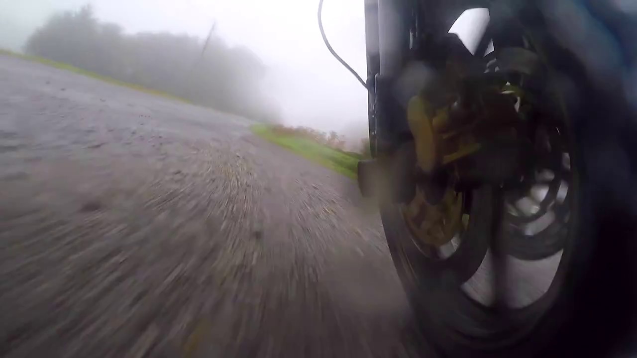 Dérapage gravillons, liaison Saint-Sulpice-Laurière - Pagéas, Moto Tour 2017