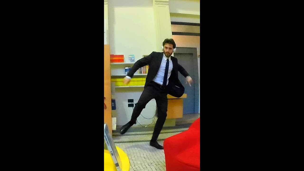 Jeriko Electroswing in the Library Biblioteca SalaBorsa Friendships Pascal Letoublon 