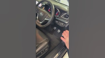 Very important button on the VF Clubby #holden