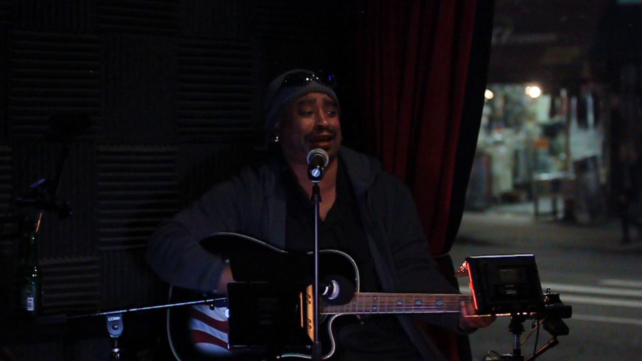 Singer/Songwriter Tony Bates performs @OneMicNite™ 