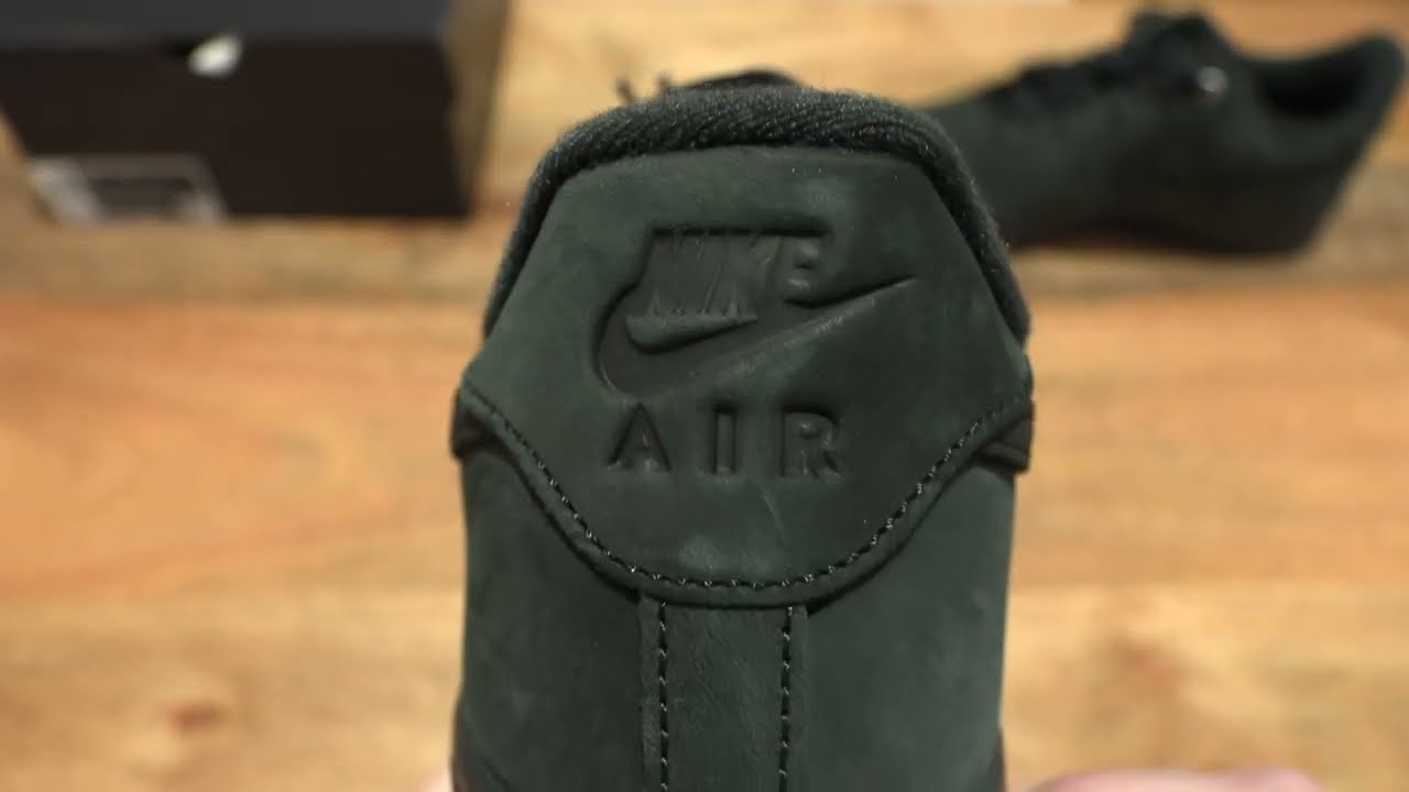 Nike Air Force 1 '07 WB - YouTube