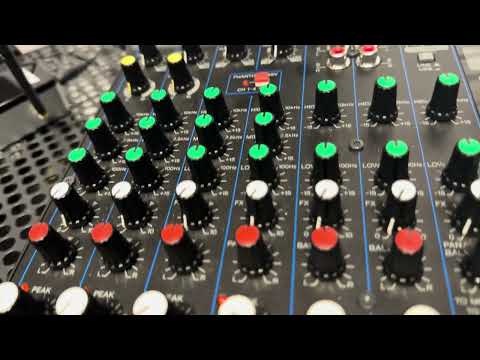 Yamaha MG10XU Video