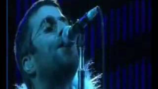 Oasis - Supersonic (Live At Glastonbury -04) chords