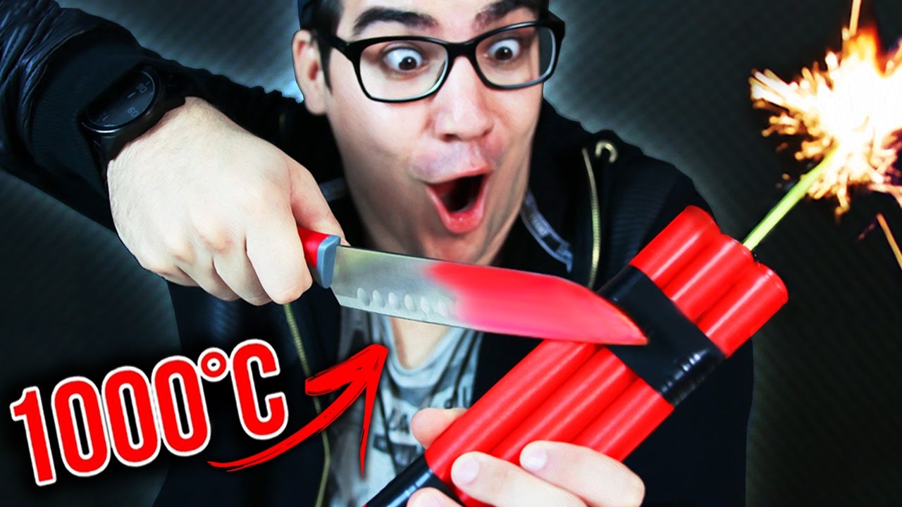 FACA QUENTE vs COISAS ESTRANHAS