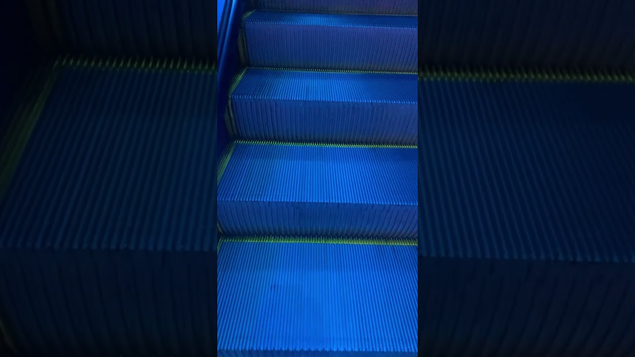 POV: your on an escalator 