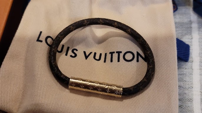 Louis Vuitton Crazy in Lock Charm Bracelet Brown Monogram. Size 19