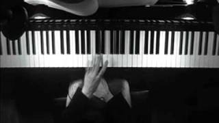 Online Piano Lessons: C Major Scale and Broken Chords  Grade 1