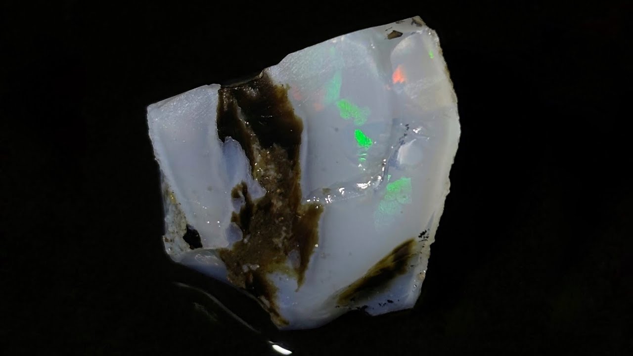 Raw Virgin Valley Nevada Dalmation Opal Stone Cutter