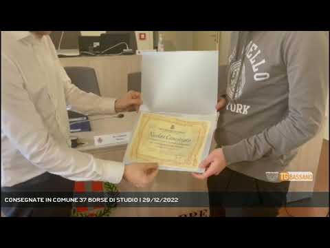 CONSEGNATE IN COMUNE 37 BORSE DI STUDIO | 29/12/2022