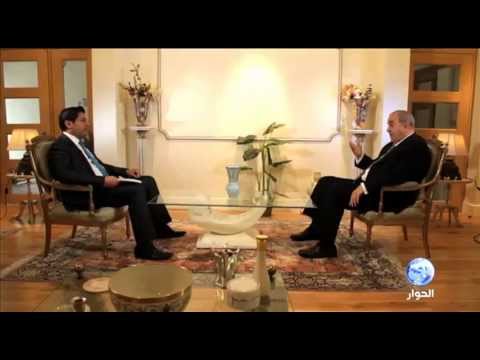 بوضوح مع رئيس الوزراء العراقي السابق د إياد علاوي