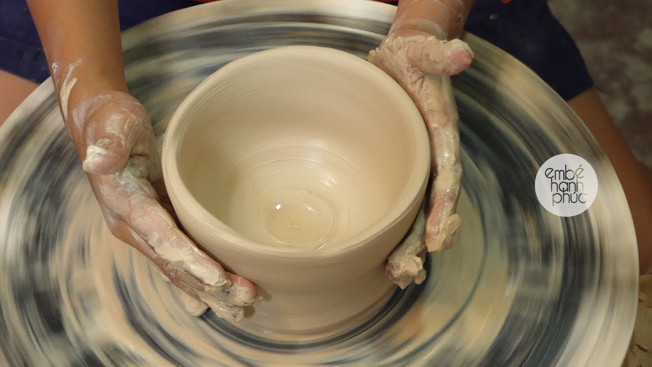 Trải nghiệm làm gốm tại nhà nghệ nhân Phạm Anh Đạo - Bát Tràng | Learn to make pottery by hand - youtube