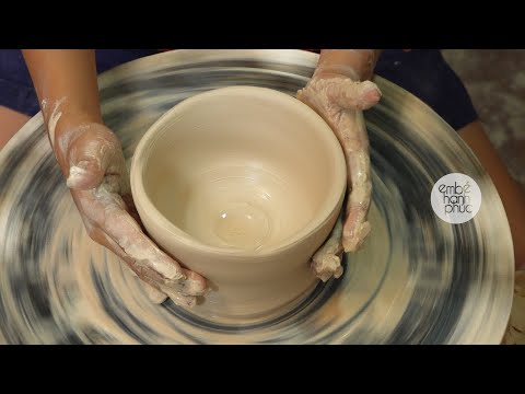 Trải nghiệm làm gốm tại nhà nghệ nhân Phạm Anh Đạo - Bát Tràng | Learn to make pottery by hand