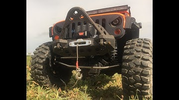 Axial SCX10 2012 Jeep JK cliff path trailing