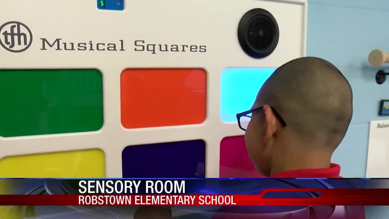 New sensory room at Robstown ISD helps students with autism - YouTube