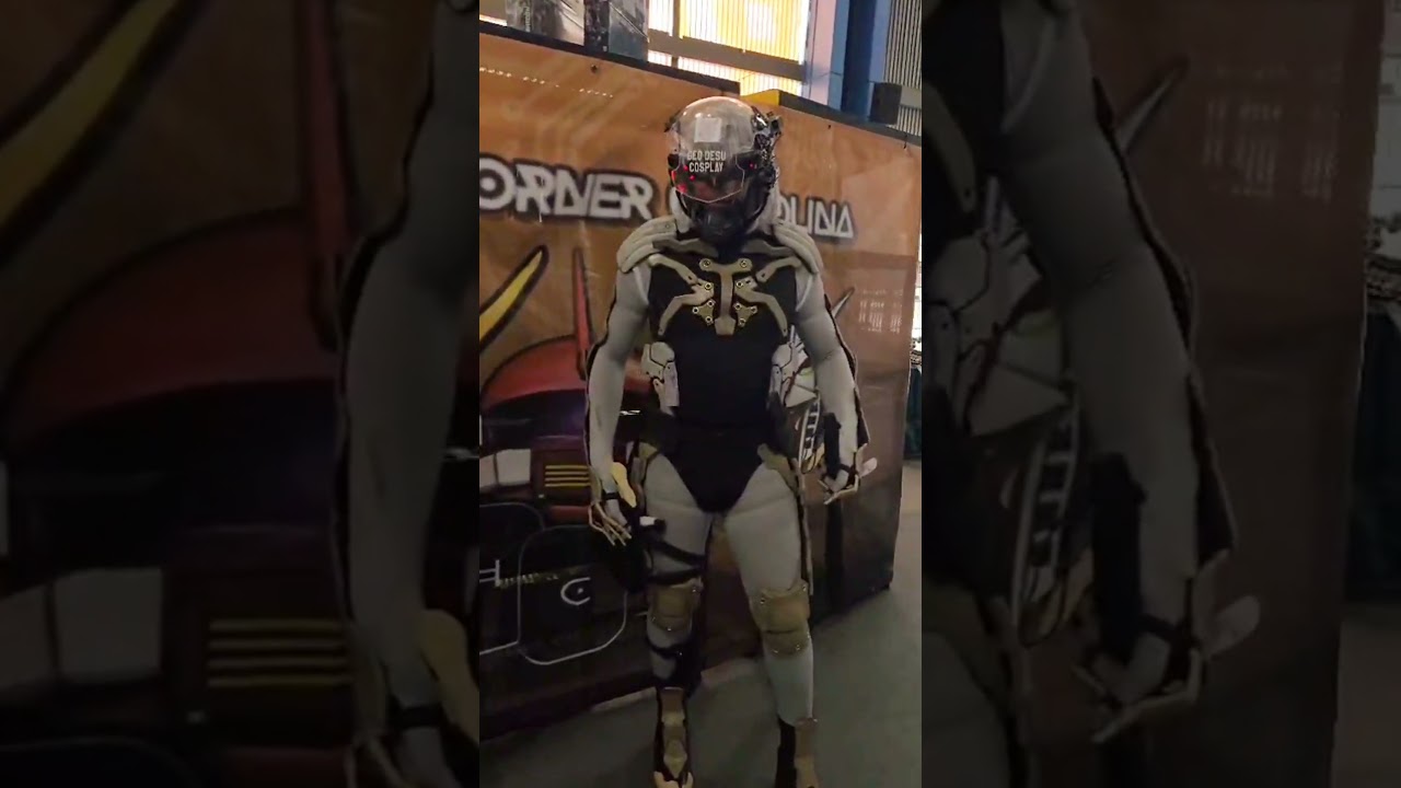 Metal Gear Solid 4 Raiden Cosplay