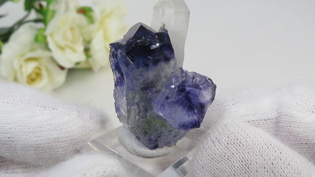 ヤオガンシャン産 パープルブルーフローライト＆クォーツの原石 10.4g