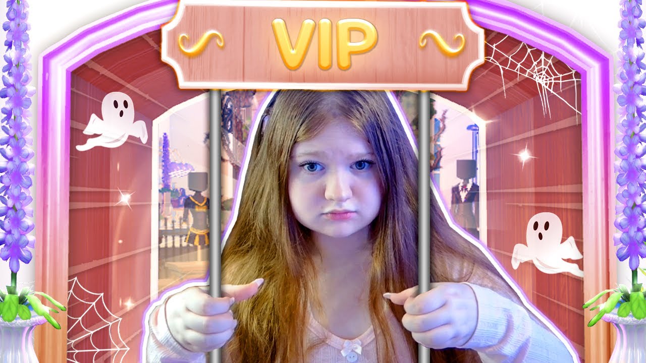 Dress To Impress But I'm LOCKED in the VIP Room (Halloween Edition) Roblox