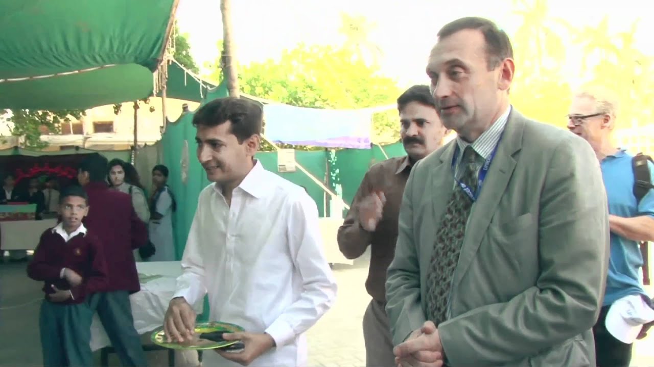 Hyderbad festival celebrates the rights of children in Pakistan