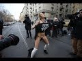 Putler kaput – kiabálta a meztelen Femen aktivista Budapesten