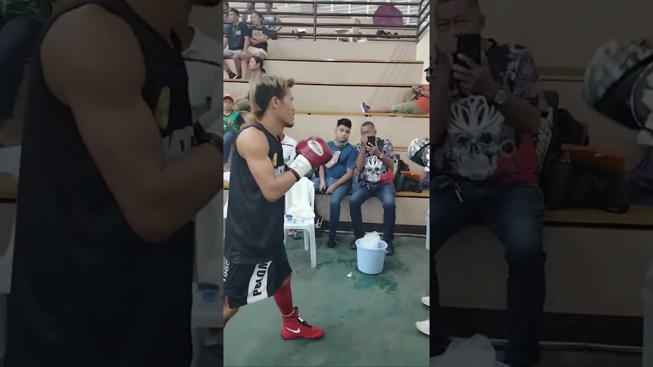 Former WBO World Minimum Champion Vic Saludar 