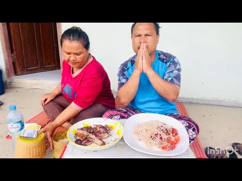 ตำซั่วข้าวปุ้นปิ้งเป็ดมากินข้าวบรรยากาศดีด้วยกันครับ ￼