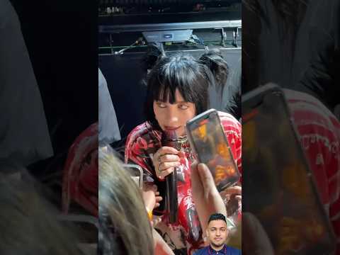 إنها بيلي إيليش Billieeilish