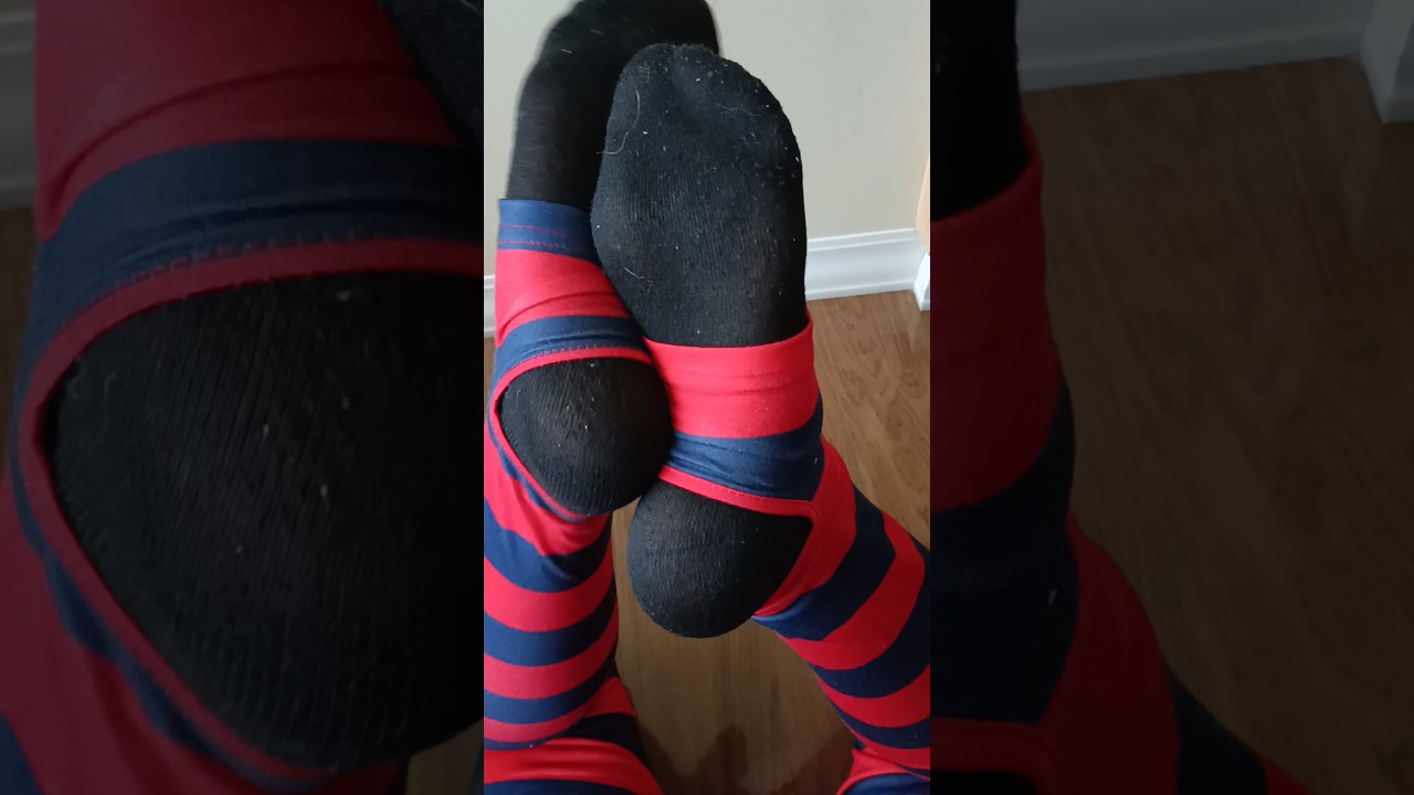 Goddess Scar Does The Pose In Stirrups