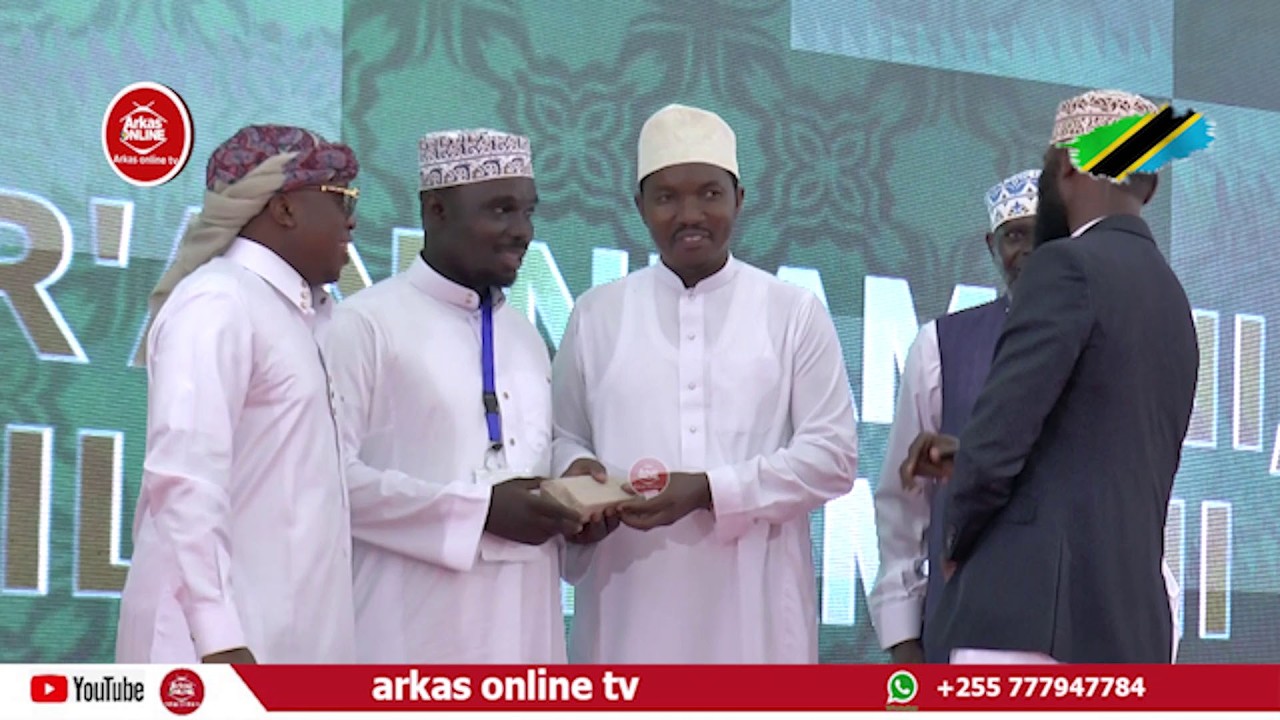 ALIESOMA MSAHAFU MZIMA KWA MASAA 8 AIBUKA MSHINDI WA JUZUU 30