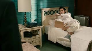 Schitt’s Creek S1E3 - Eye cream