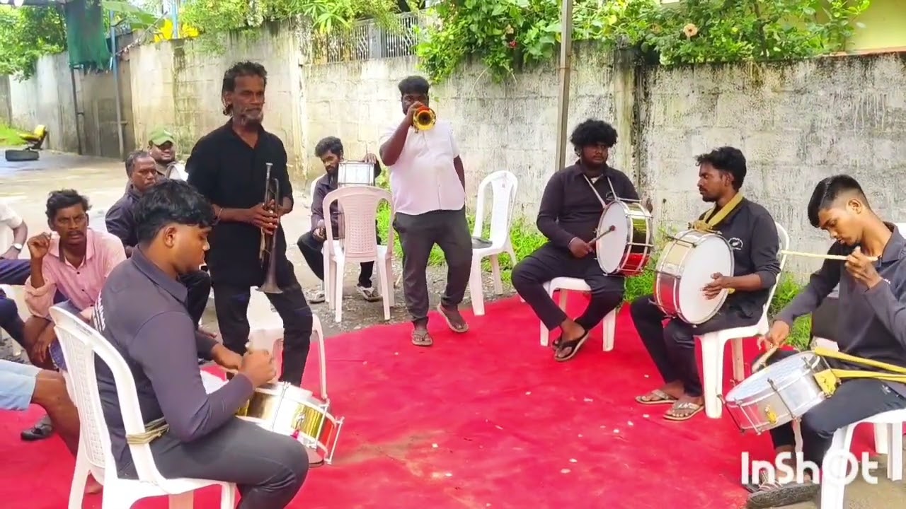 எட்டடுக்கு மாளிகையில் ஏற்றிவைத்த..... tamil old song