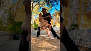 If we walk, then only with such steps) #youtubeshorts #ytshorts #dance #youtube #tiktok #viralvideo