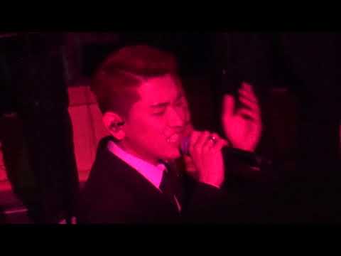 190310 크러쉬 Crush - give it to me + 눈이마주친순간 (Spring Concert)