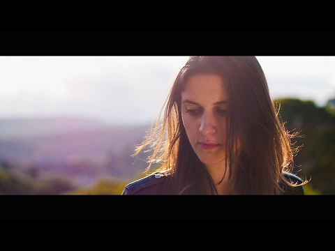 Laura Cox – Good Ol' Days [Official Video]