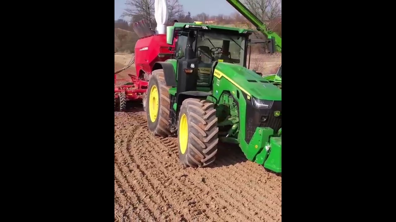 John Deere 8R 410& HORSCH Pronto 8DS