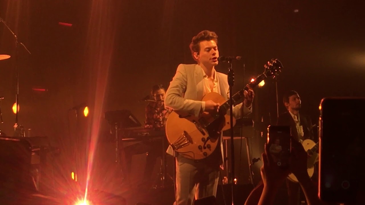 Harry Styles - Sign of the Times LIVE (TOKYO) BEST QUALITY