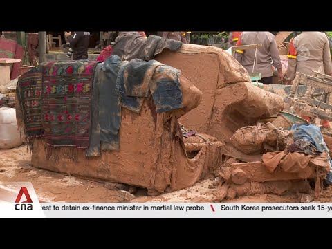 Rescuers struggle to reach cut-off communities in flood-hit Sumatra as death toll tops 800