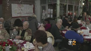New York Families Volunteer To Make Christmas Better For All