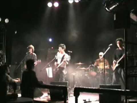 the pillows_cover LITTLE BUSTERS '10,02,14_Sound Lab mole_LIVE
