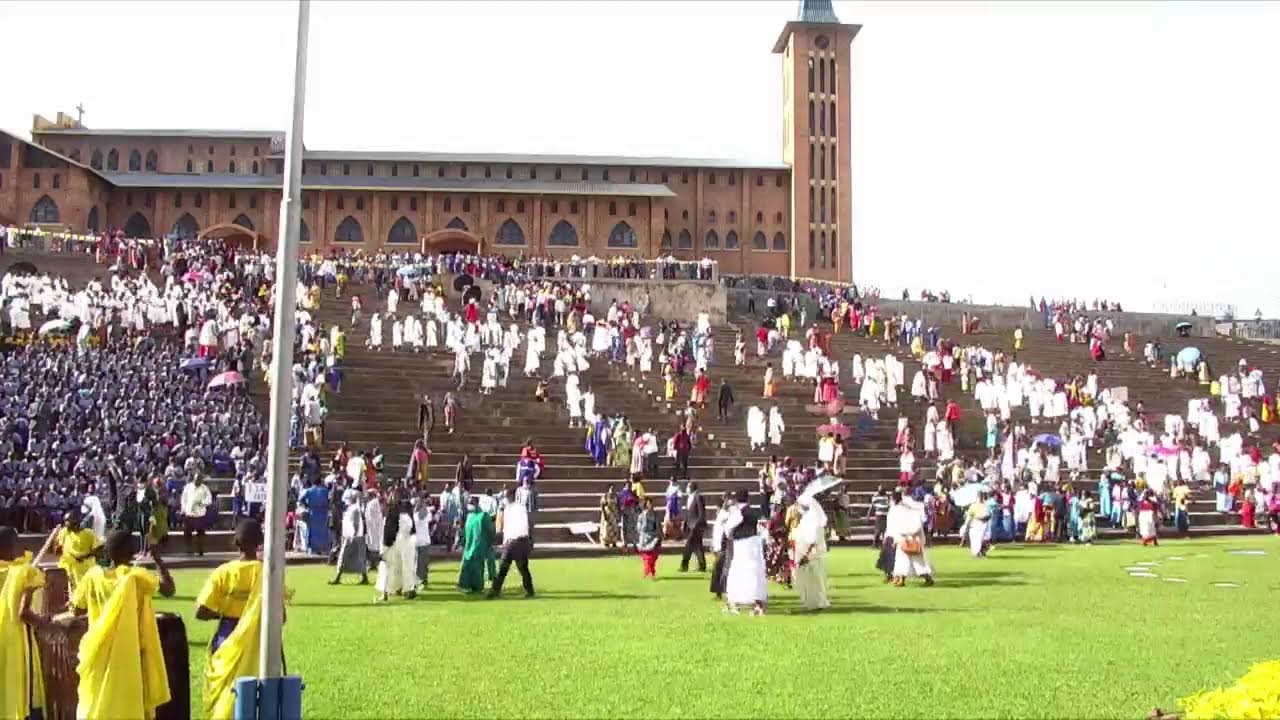 UMUNSI MUKURU WA B.MARIYA UMWAMIKAZI WA FATIMA MURI DIYOSEZI YA RUHENGERI KU WA 13/05/2022