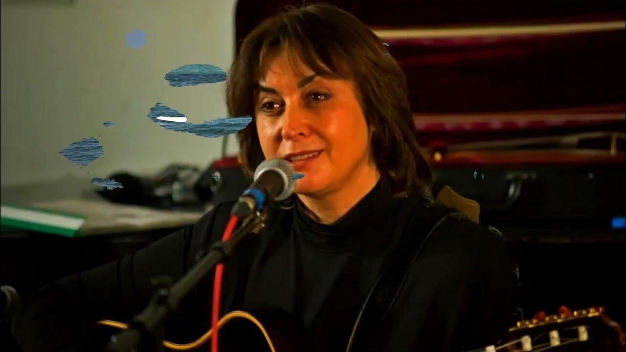 Я простая девка на баштане. Я простая девка на баштане. Лирические стихи о любви. Я простая девка на баштане. Стеклянный лабиринт 1989.