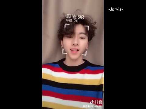 【抖音】+Tổng+hợp+Tik+Tok+Anh+Chàng+Bản+Sao+Của+Thái+Từ+Khôn+蔡徐坤
