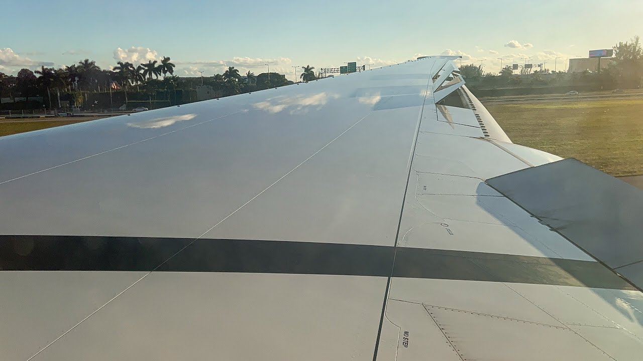 GORGEOUS Late Afternoon Everglades Arrival & Landing in Miami ~ American Airlines Boeing 777-300ER
