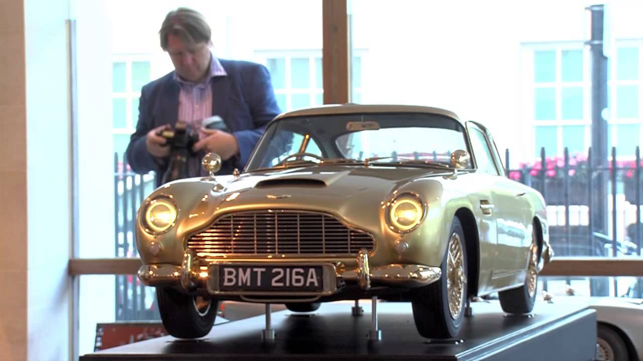 Goldfinger - Aston Martin - YouTube