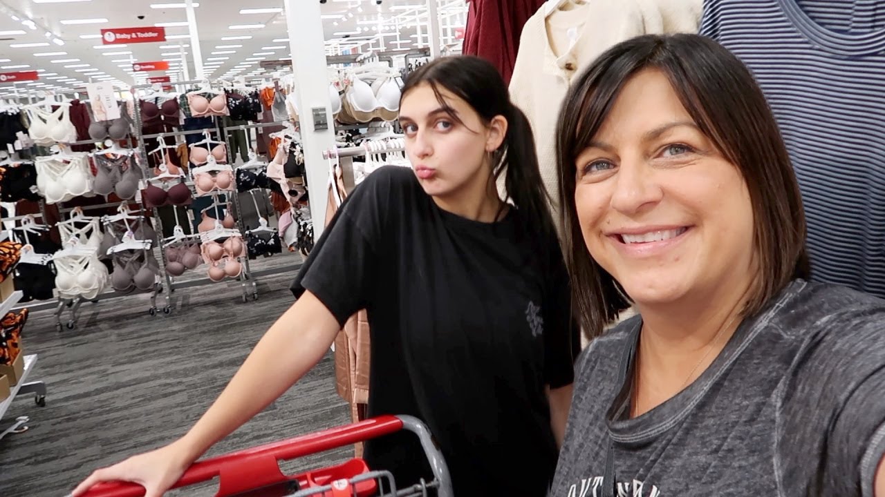 ПОКУПКА ВЕЩЕЙ, КОТОРЫЕ НАМ НЕ НУЖНЫ